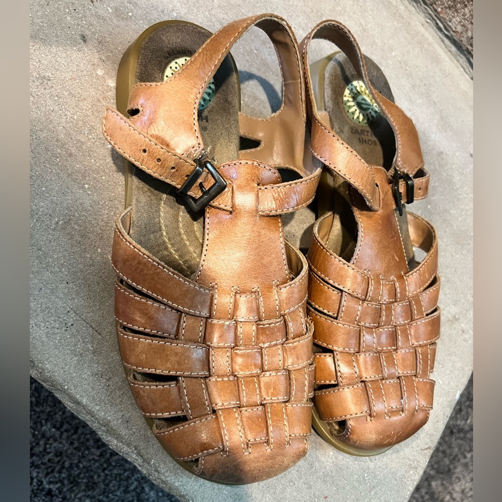EARTH SPIRIT Leather Angel Sandals